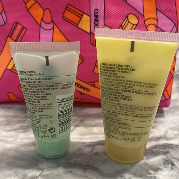 CLINIQUE all about clean and dramatically different moisturizing gel + bag - Picture 4 of 4